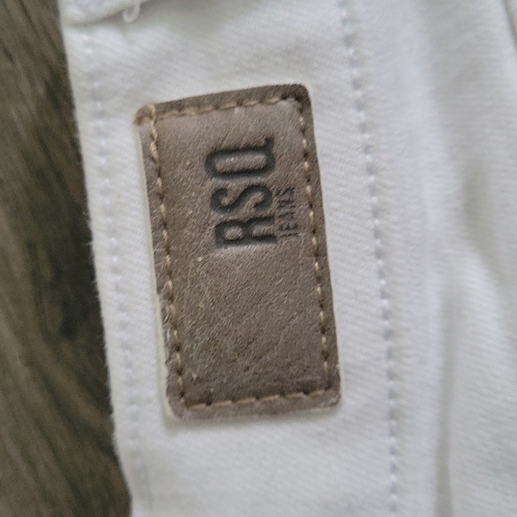 EUC RQS MALIBU White shorts - Picture 3 of 5
